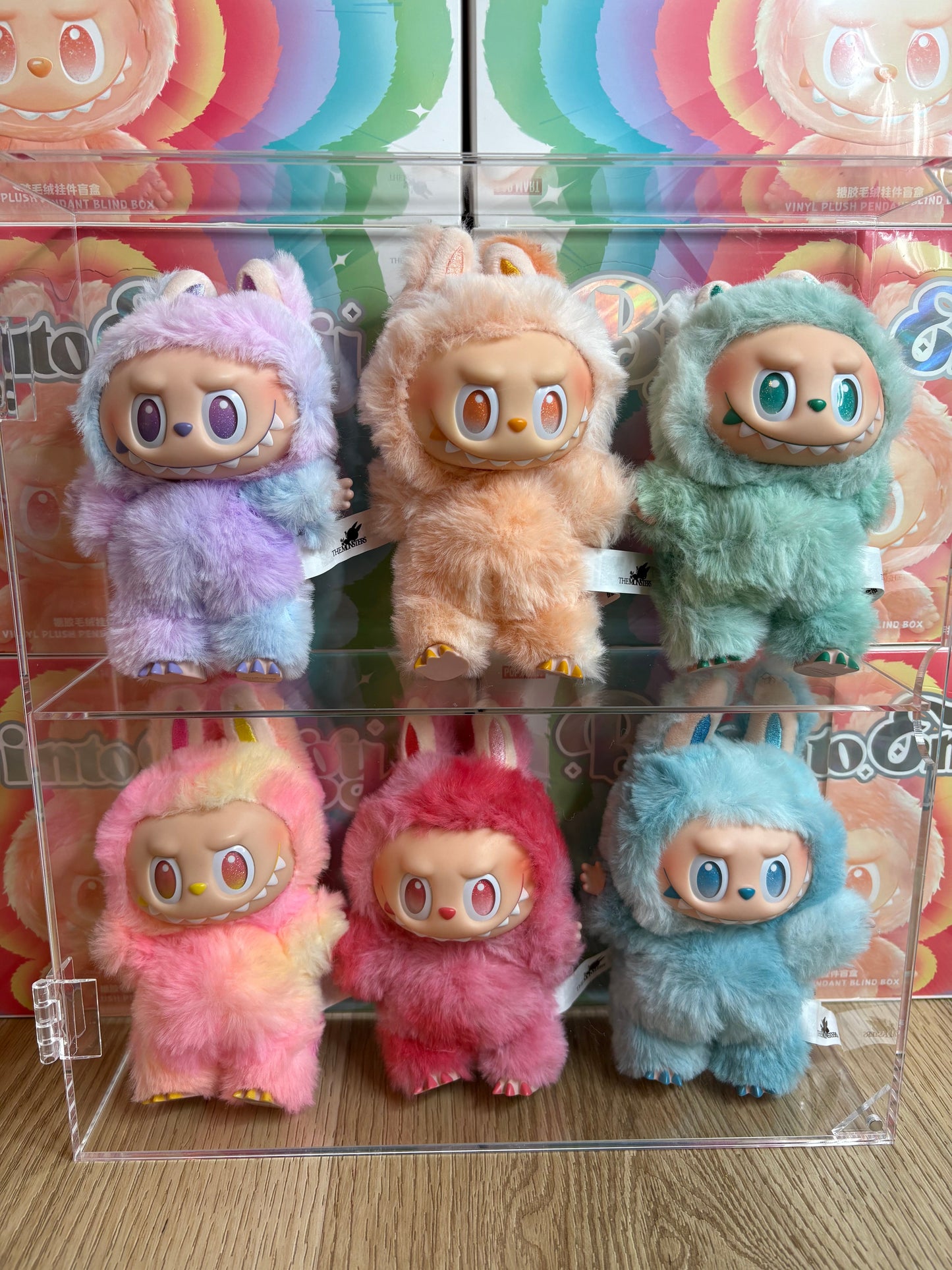 Labubu POP MART THE MONSTERS Big into Energy Series-Vinyl Plush Pendant Blind Box - Labubu version 3 (auth)